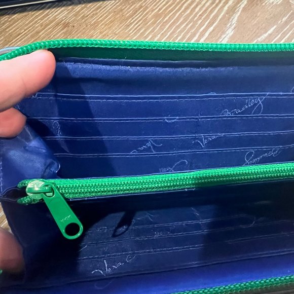 Vera Bradley Wallet Zip Around Accordion Emerald Diamonds  NWT - Green - Picture 2 of 3